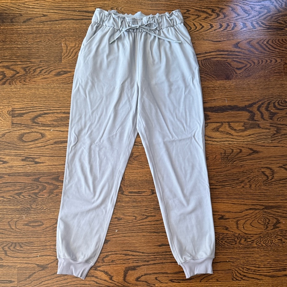 Lululemon Athletica blue on the fly Joggers